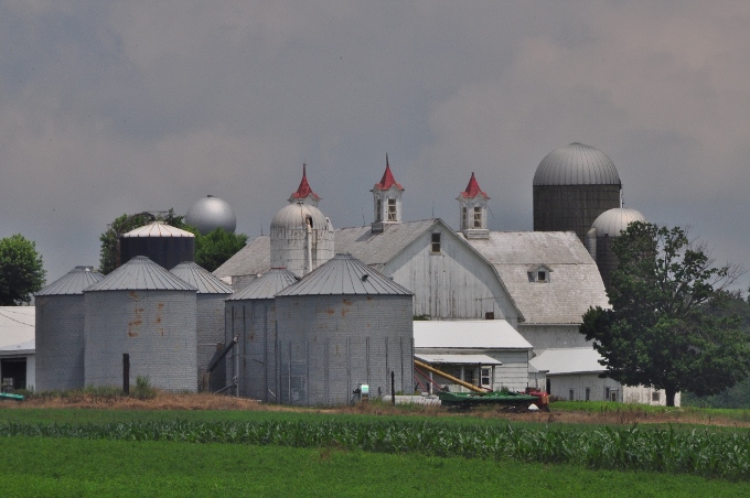 a working farm and barn, Ohio